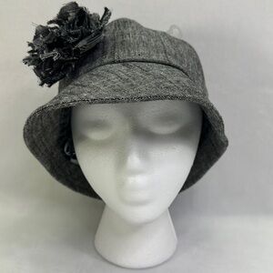 GIOVANNIO New York Bucket Hat with Flower Adjustable Inside Tie String